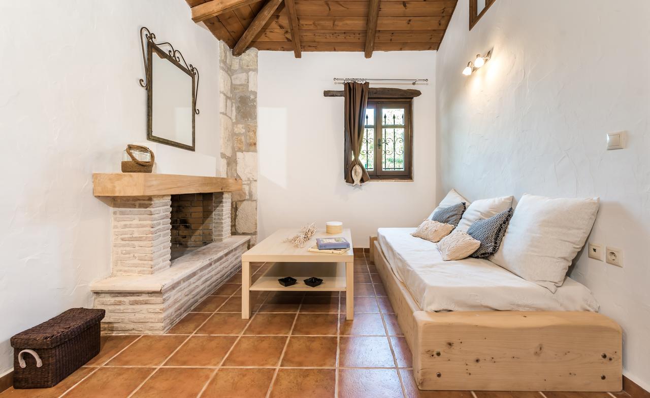 Leeda'S Cottages Lithakia  Ngoại thất bức ảnh
