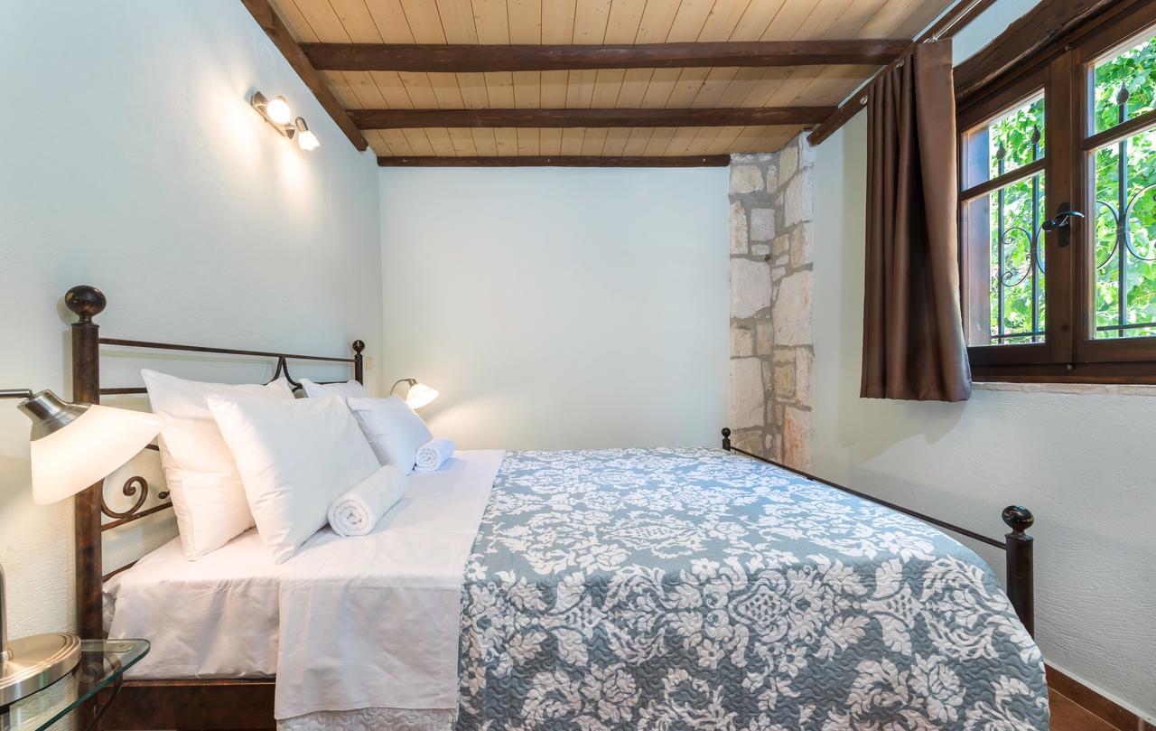 Leeda'S Cottages Lithakia  Ngoại thất bức ảnh